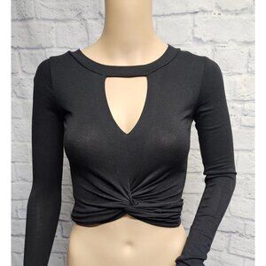 LOVE CULTURE S BLACK TWISTED CUT OUT V STRETCH L/S CROP TOP TEE